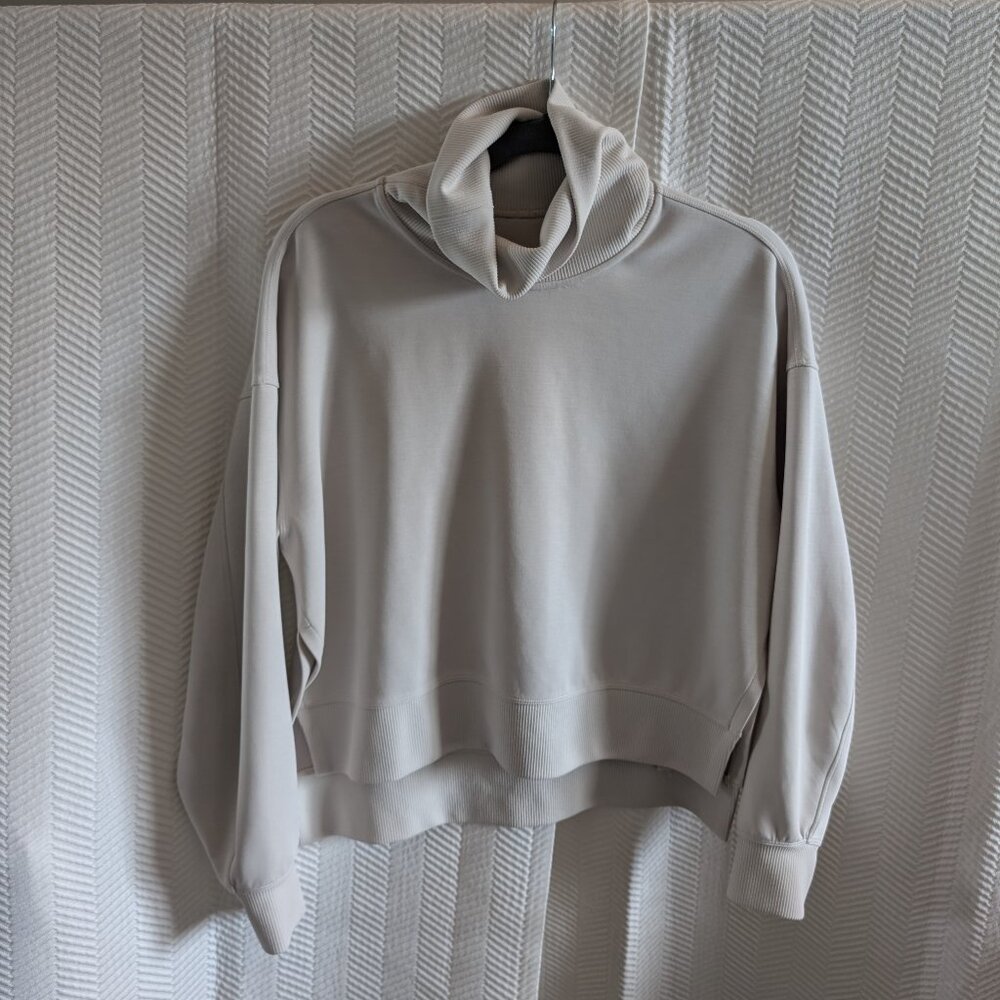 Lululemon Softstreme Turtleneck Pullover White Opal Size 4 Athleisure Sporty - Picture 11 of 15